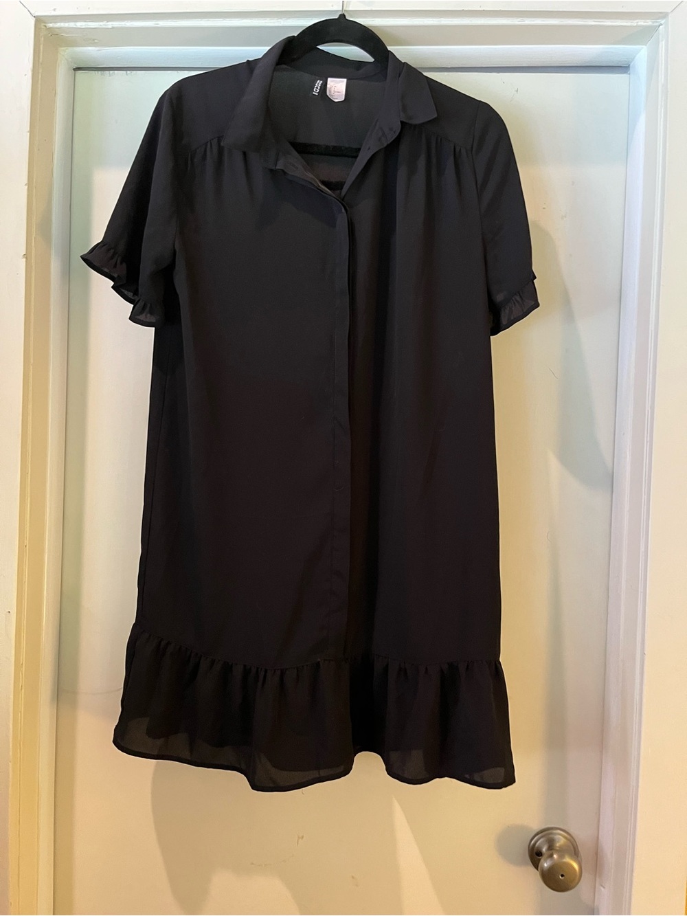 H&M Black Short Sleeve Ruffle Hem Shirt Dress